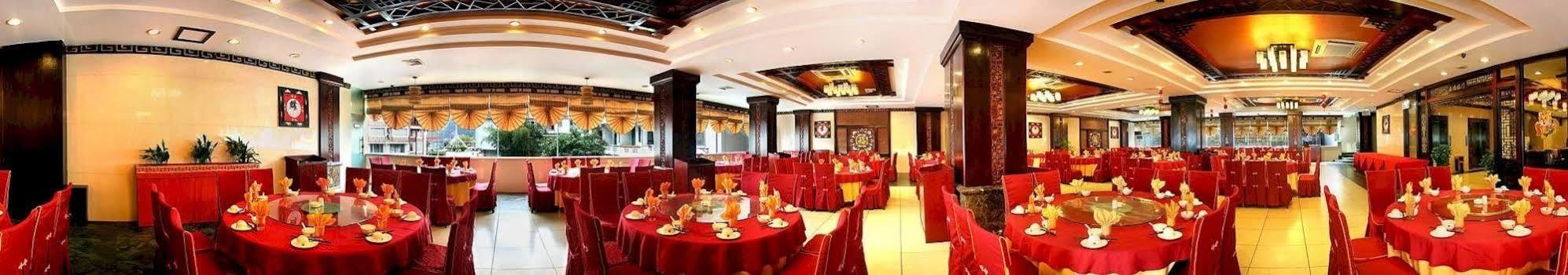 Guifu Holiday Hotel Yangshuo Exterior photo