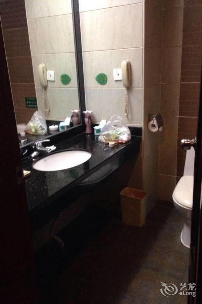 Guifu Holiday Hotel Yangshuo Exterior photo
